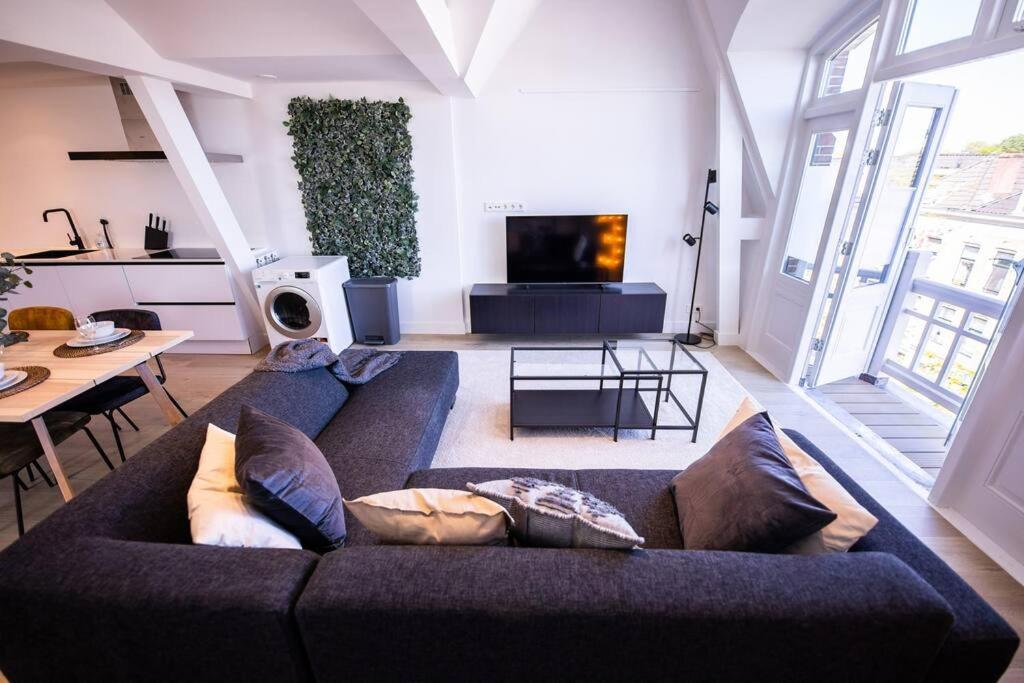 Happily 2 Bedroom Serviced Apartment 75M2 -Nb306H- Rotterdam Bagian luar foto
